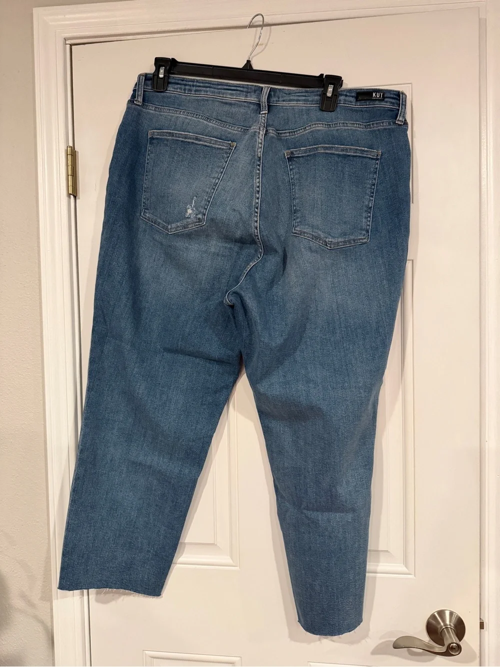 Kut from the Kloth Light Blue Cropped Ankle Jeans